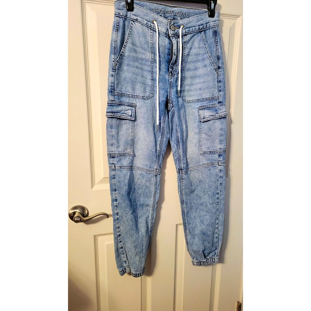 American Eagle Light Wash Denim Cargo Jogger Jeans Pockets Women's Size 0 Reg